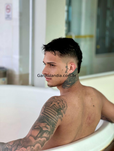 garoto de programa - Bruno Venturini